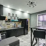 Iron Cube Apartman Karlovy Vary