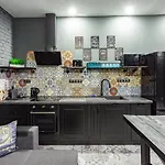 Iron Cube Apartman