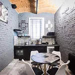 Iron Cube Apartman *