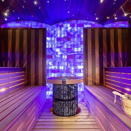 Iron Cube Apartment Karlovy Vary