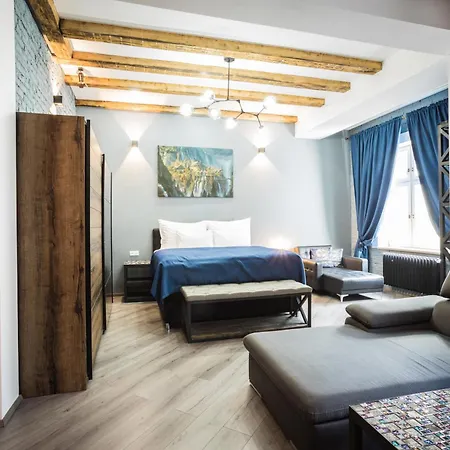 Iron Cube Appartement *
