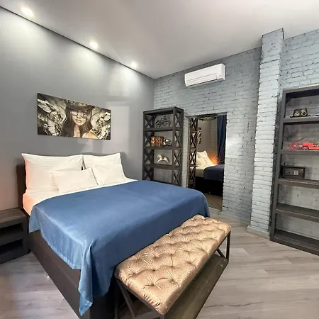 Iron Cube Apartment
