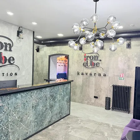 Apartament Iron Cube Karlowe Wary